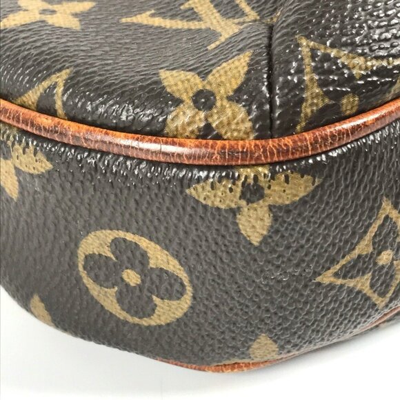 LOUIS VUITTON Brown Monogram Canvas Pochette Shoulder Bag - Picture 6 of 16